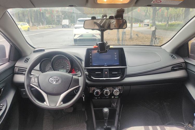 Used Toyota Vios FS 2021 1.5L CVT Fengchi Edition Center Console