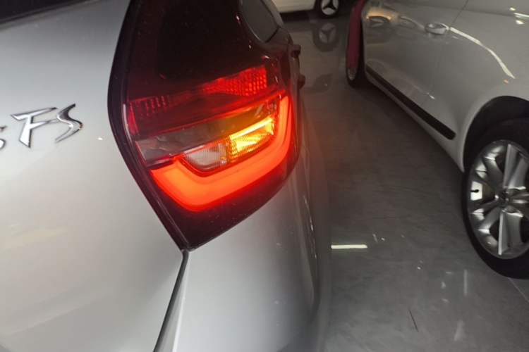 Used Toyota Vios FS 2021 1.5L CVT Fengchi Edition Right Rear Taillight