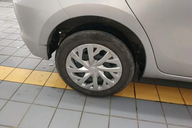 Used Toyota Vios FS 2021 1.5L CVT Fengchi Edition Right Rear Wheel Hub