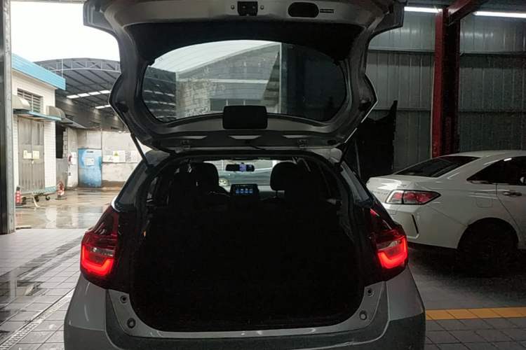 Used Toyota Vios FS 2021 1.5L CVT Fengchi Edition Trunk