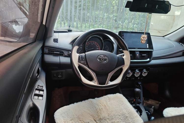 Used Toyota Vios FS 2021 1.5L CVT Fengchi Edition Center Console
