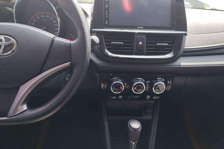 Used Toyota Vios FS 2021 1.5L CVT Fengchi Edition Center Console