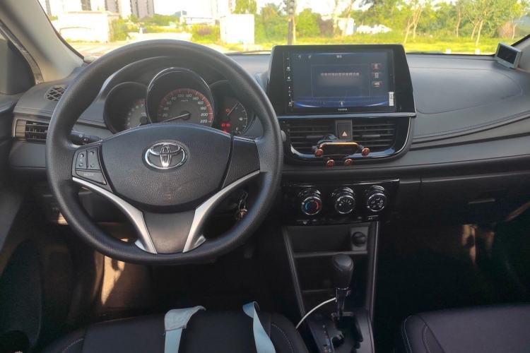 Used Toyota Vios FS 2021 1.5L CVT Fengchi Edition Center Console
