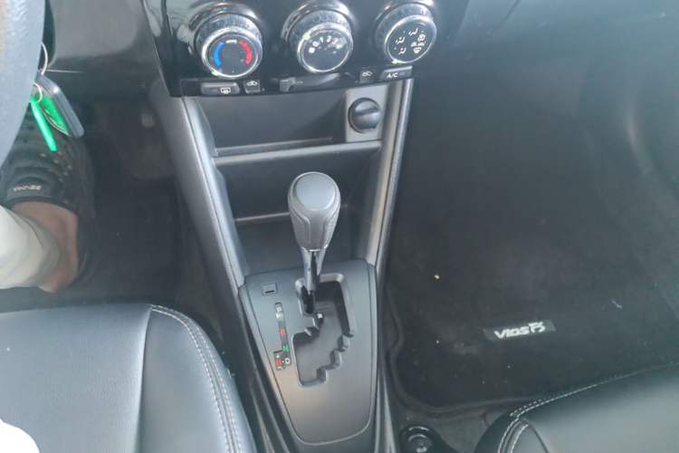 Used Toyota Vios FS 2021 1.5L CVT Fengchi Edition Gear Lever