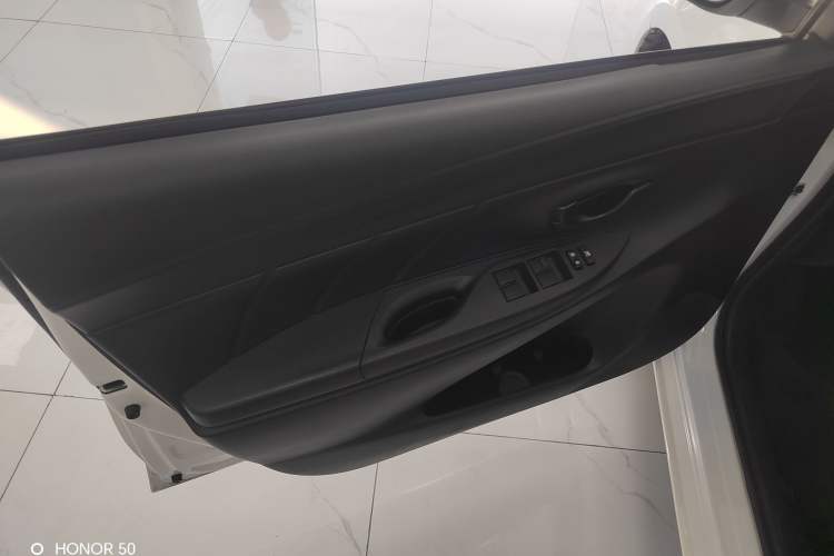 Used Toyota Vios FS 2021 1.5L CVT Fengchi Edition Interior 9