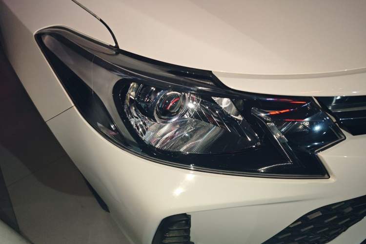 Used Toyota Vios FS 2021 1.5L CVT Fengchi Edition Right Front Headlight