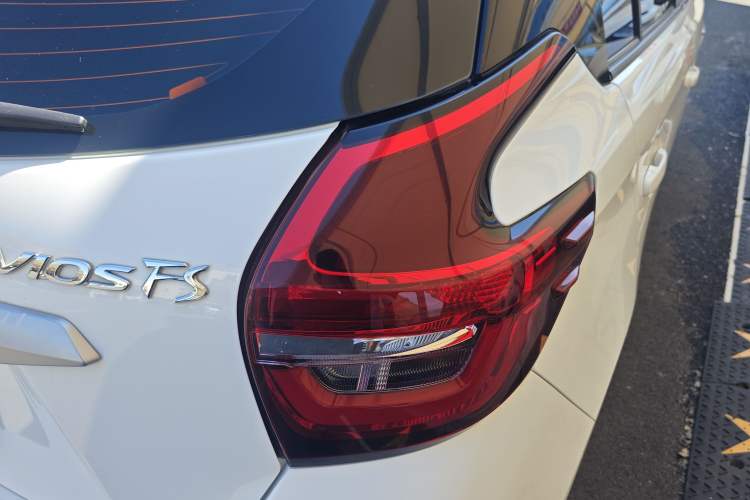 Used Toyota Vios FS 2021 1.5L CVT Fengchi Edition Right Rear Taillight