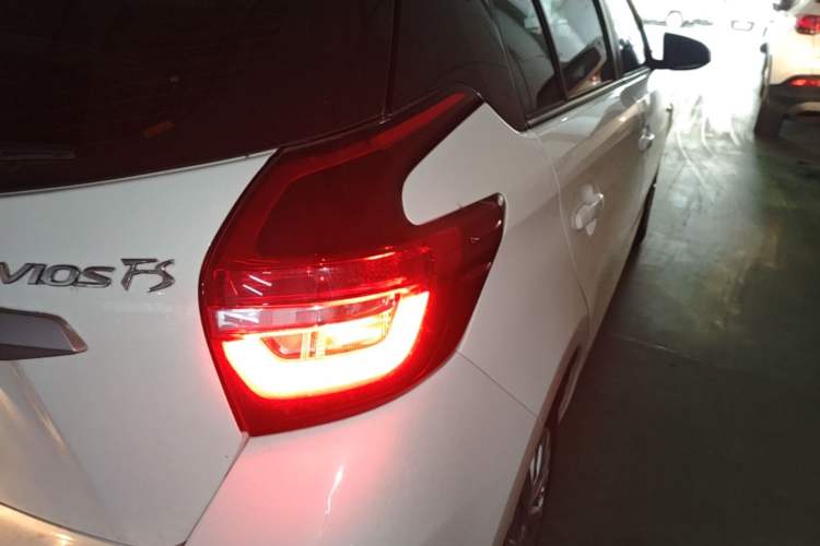 Used Toyota Vios FS 2021 1.5L CVT Fengchi Edition Right Rear Taillight