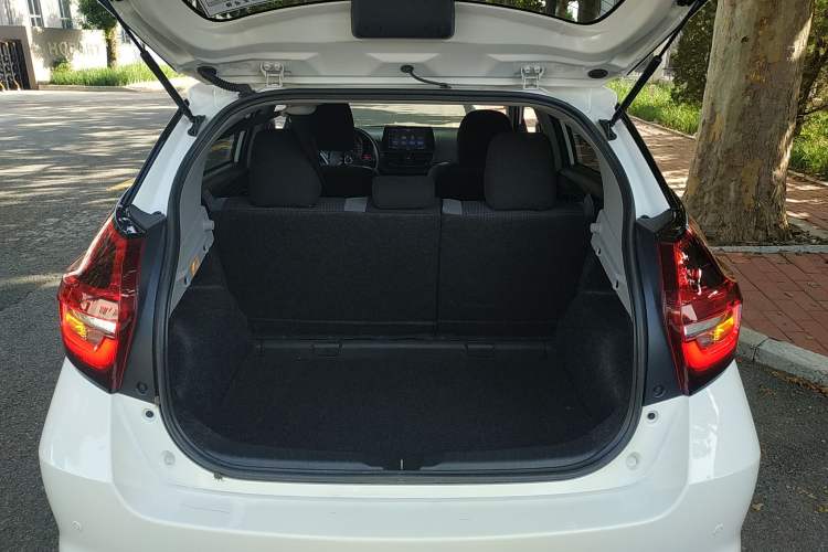 Used Toyota Vios FS 2021 1.5L CVT Fengchi Edition Trunk