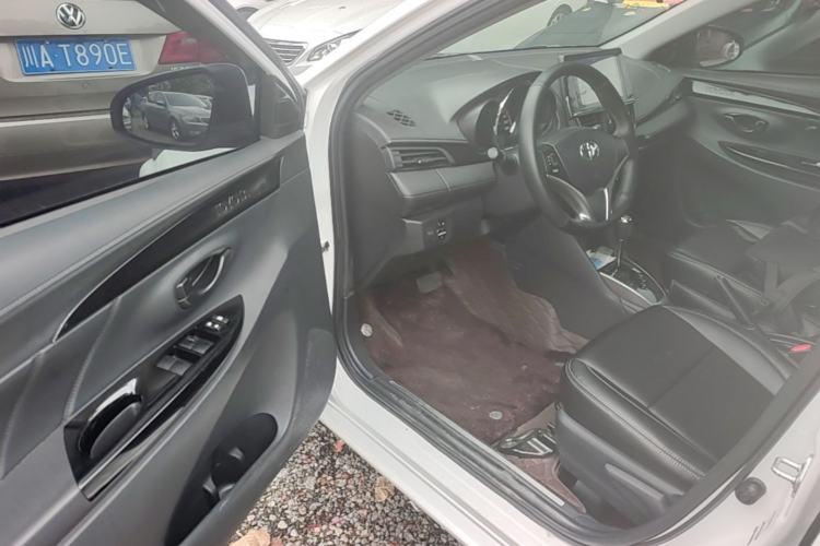 Used Toyota Vios FS 2022 1.5L 20th Anniversary Edition Driver Seat