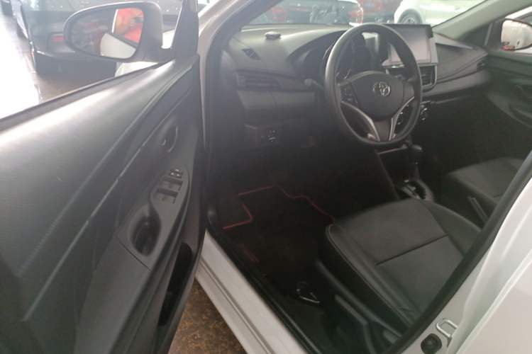 Used Toyota Vios FS 2022 1.5L 20th Anniversary Edition Driver Seat