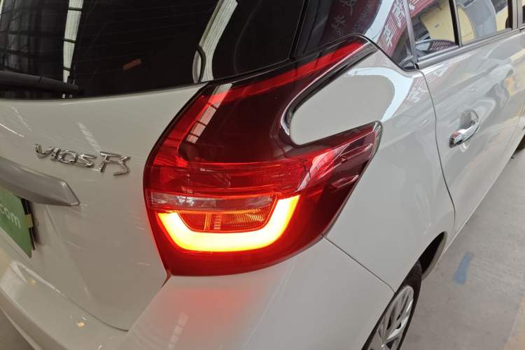 Used Toyota Vios FS 2022 1.5L 20th Anniversary Edition Exterior 3