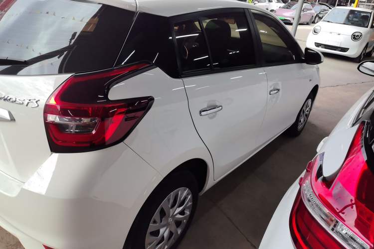 Used Toyota Vios FS 2022 1.5L 20th Anniversary Edition Exterior 9