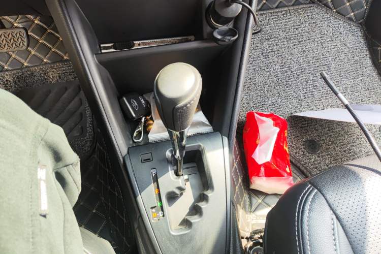 Used Toyota Vios FS 2022 1.5L 20th Anniversary Edition Gear Lever