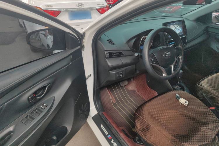 Used Toyota Vios FS 2022 1.5L 20th Anniversary Edition Interior 3