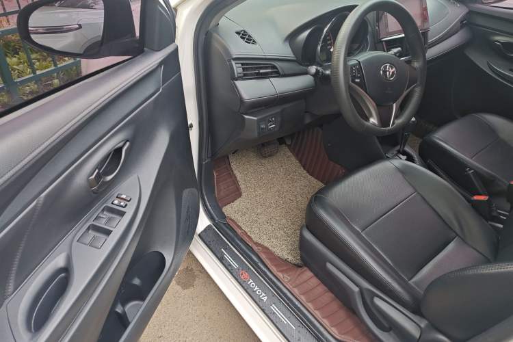 Used Toyota Vios FS 2022 1.5L 20th Anniversary Edition Interior 3