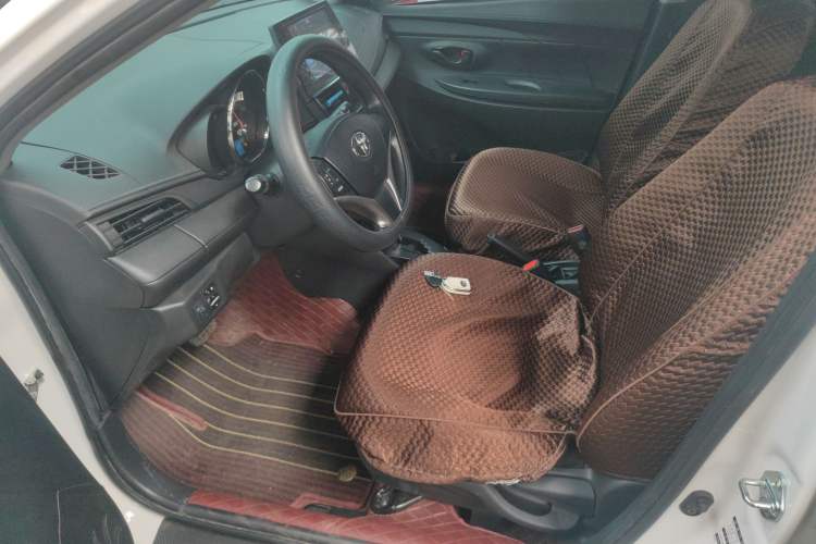 Used Toyota Vios FS 2022 1.5L 20th Anniversary Edition Left Front Seat