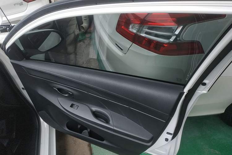 Used Toyota Vios FS 2022 1.5L CVT FENGCHI CARE Edition Right Front Door Interior