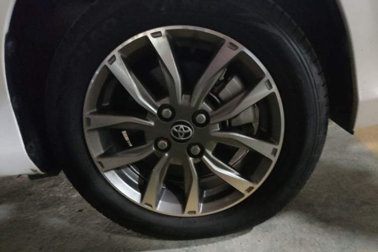 Used Toyota Vios FS 2022 1.5L CVT FENGCHI CARE Edition Right Front Wheel Hub