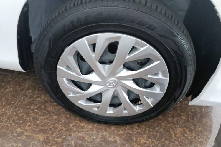 Used Toyota Vios FS 2022 1.5L 20th Anniversary Edition Right Front Wheel Hub
