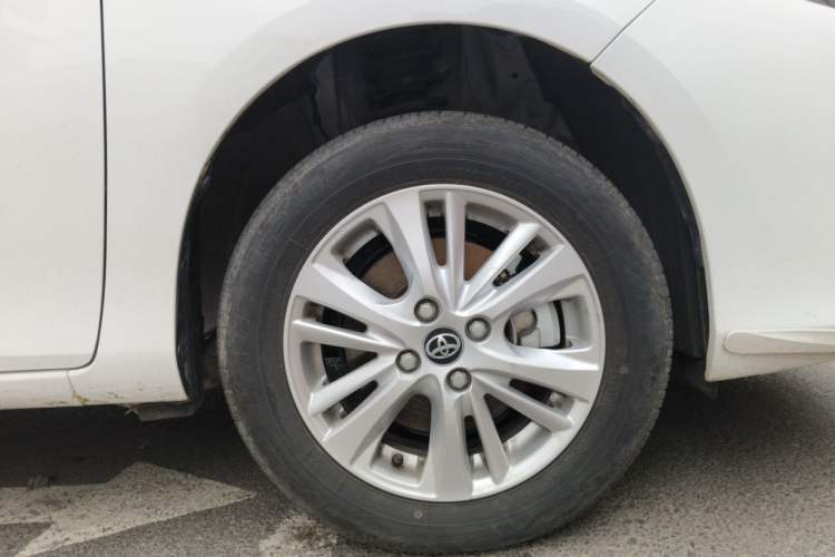 Used Toyota Vios FS 2022 1.5L 20th Anniversary Edition Right Front Wheel Hub