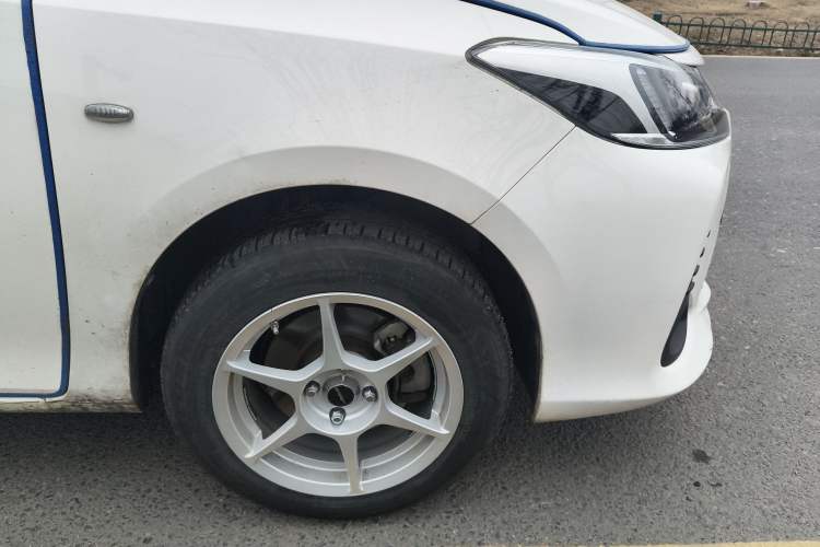 Used Toyota Vios FS 2022 1.5L CVT FENGCHI CARE Edition Right Front Wheel Hub