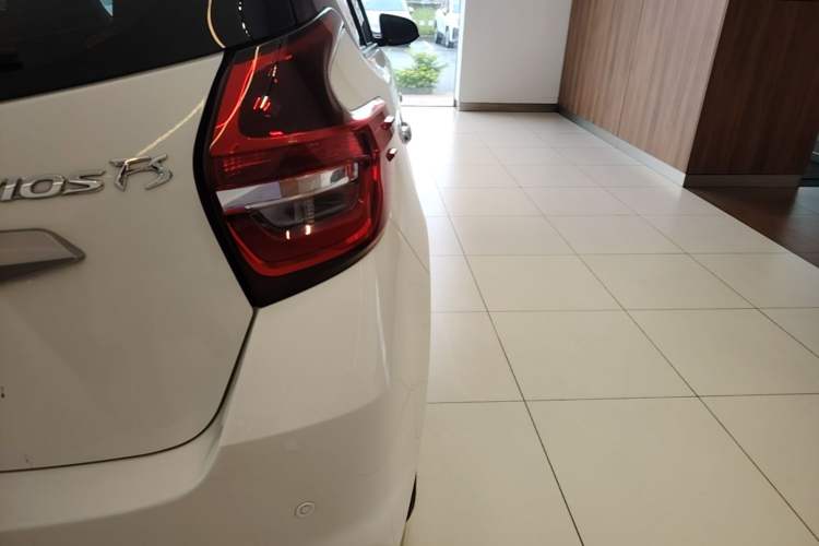Used Toyota Vios FS 2022 1.5L 20th Anniversary Edition Right Rear Taillight