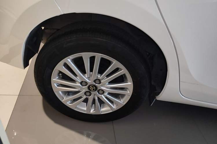 Used Toyota Vios FS 2022 1.5L CVT FENGCHI CARE Edition Right Rear Wheel Hub