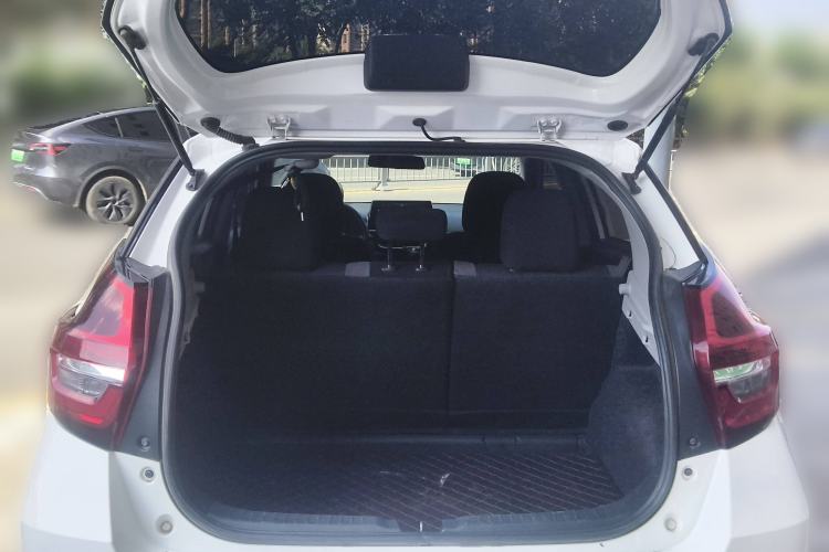 Used Toyota Vios FS 2022 1.5L 20th Anniversary Edition Trunk