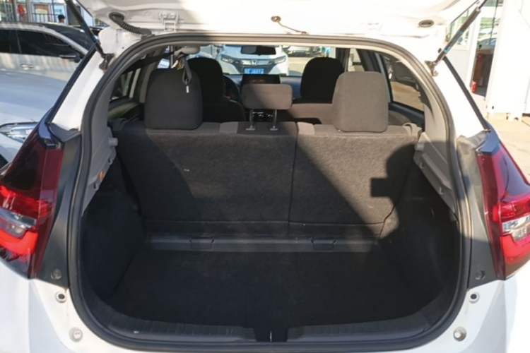 Used Toyota Vios FS 2022 1.5L 20th Anniversary Edition Trunk