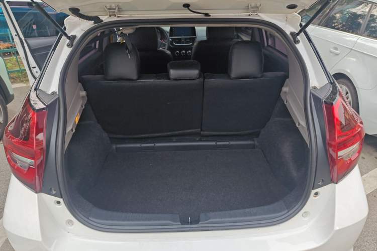 Used Toyota Vios FS 2022 1.5L 20th Anniversary Edition Trunk