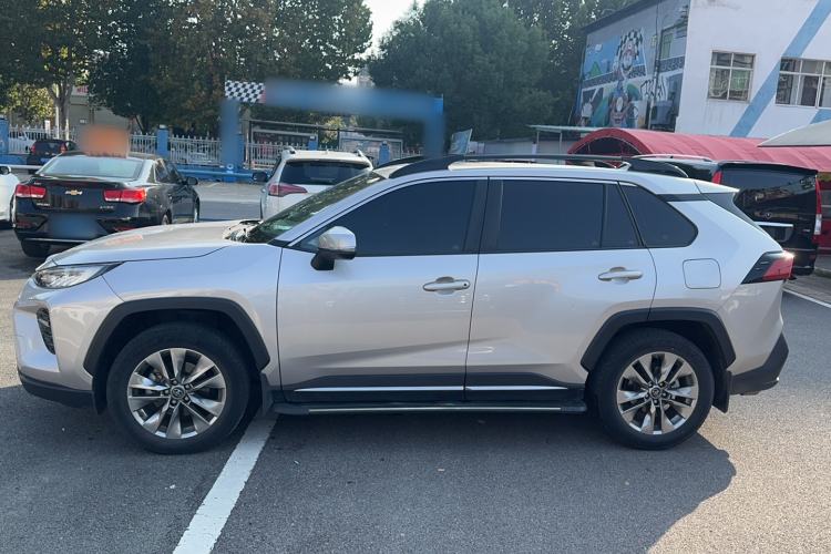 Used Toyota Wildlander 2021 2.0L CVT 4x4 Luxury Edition Exterior 5