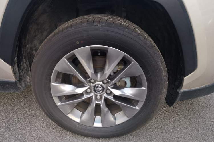 Used Toyota Wildlander 2023 2.0L CVT Two-Wheel Drive Leading Edition Right Front Wheel Hub
