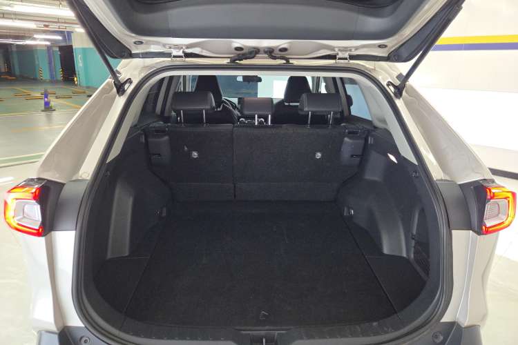 Used Toyota Wildlander 2023 Dual-Motor 2.5L E-CVT Two-Wheel Drive Luxury PLUS Edition Trunk