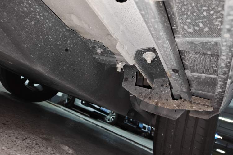 Used Toyota Wildlander 2024 2.0L CVT Two-Wheel Drive Leading Edition Chassis Rear Left
