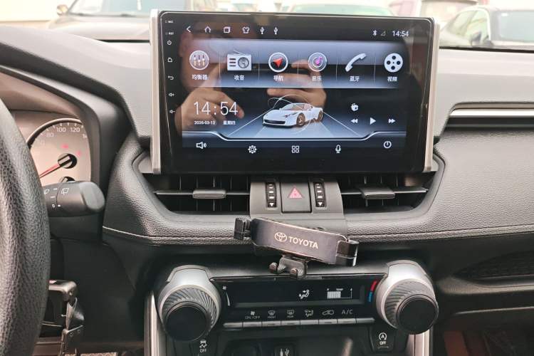 Used Toyota Wildlander 2020 2.0L CVT Two-Wheel Drive Leading Edition Audio And AC Panel