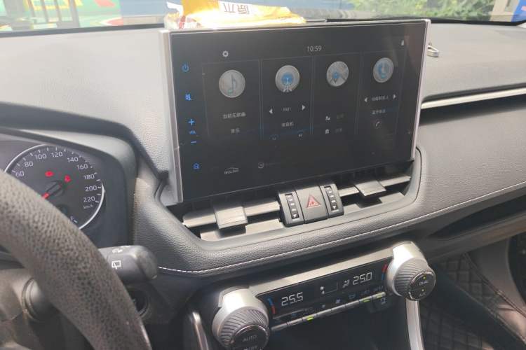 Used Toyota Wildlander 2020 2.0L CVT Two-Wheel Drive Luxury Edition Audio And AC Panel