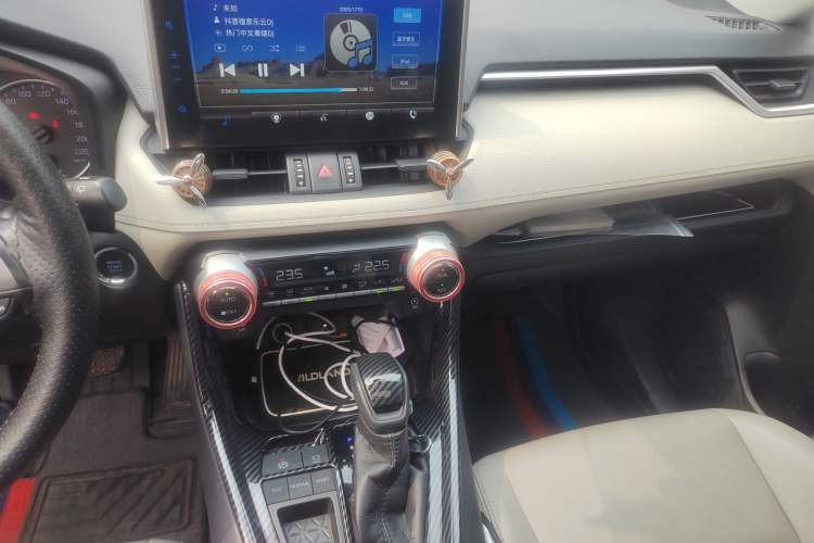 Used Toyota Wildlander 2020 2.0L CVT Two-Wheel Drive Luxury Edition Audio And AC Panel