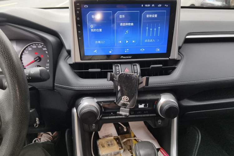 Used Toyota Wildlander 2020 2.0L CVT Two-Wheel Drive Leading Edition Audio And AC Panel
