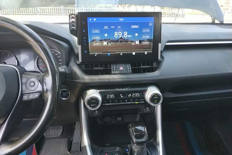 Used Toyota Wildlander 2020 2.0L CVT 4x4 Luxury Edition Audio And AC Panel