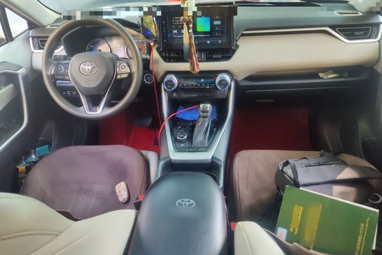 Used Toyota Wildlander 2020 Dual-Motor 2.5L E-CVT Four-Wheel Drive Luxury Edition Center Console