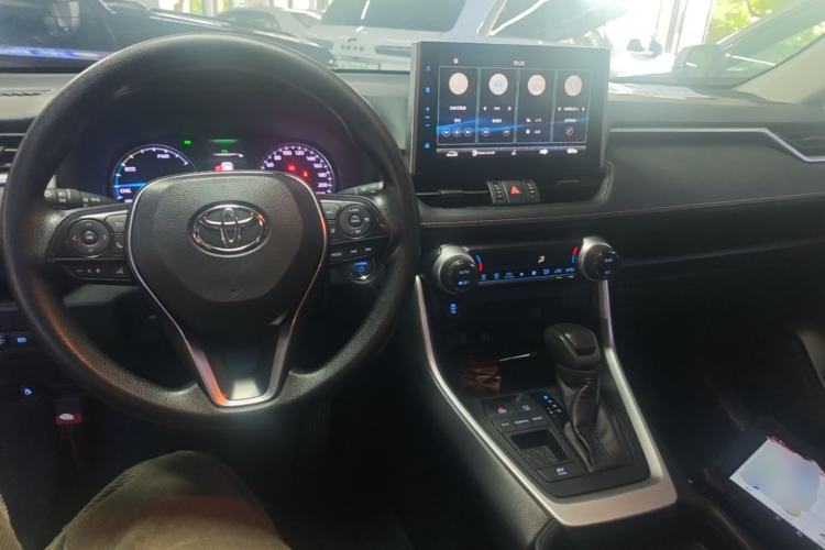 Used Toyota Wildlander 2020 Dual-Engine 2.5L E-CVT Two-Wheel Drive Luxury Edition Center Console