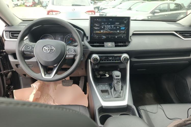 Used Toyota Wildlander 2020 Dual-Engine 2.5L E-CVT Two-Wheel Drive Luxury Edition Center Console