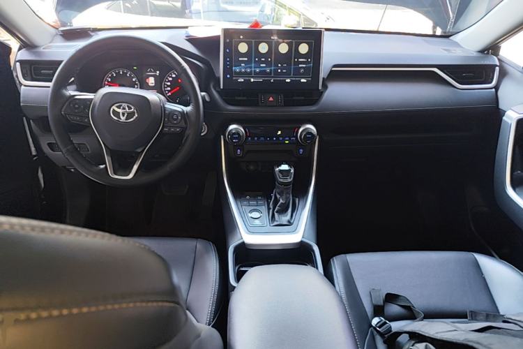 Used Toyota Wildlander 2020 2.0L CVT Two-Wheel Drive Luxury Edition Center Console