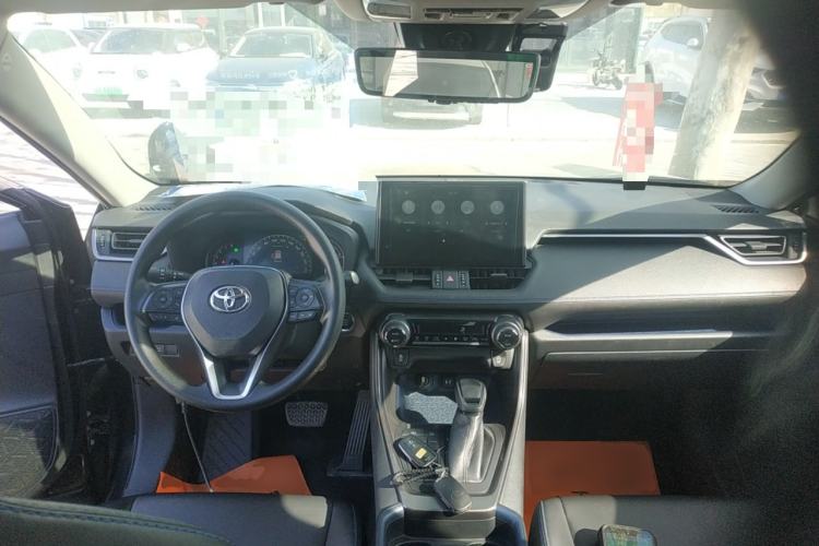 Used Toyota Wildlander 2020 2.0L CVT Two-Wheel Drive Tech Edition Center Console