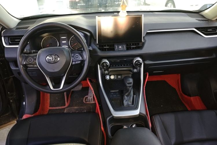 Used Toyota Wildlander 2020 2.0L CVT Two-Wheel Drive Luxury Edition Center Console