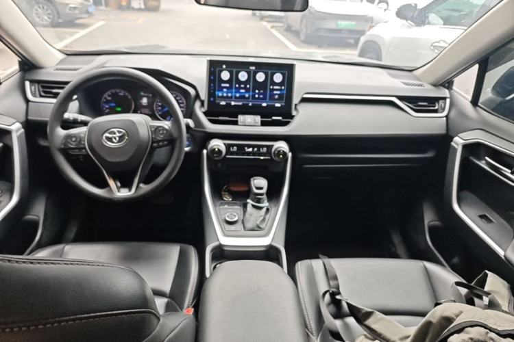 Used Toyota Wildlander 2020 Dual-Motor 2.5L E-CVT Four-Wheel Drive Luxury Edition Center Console