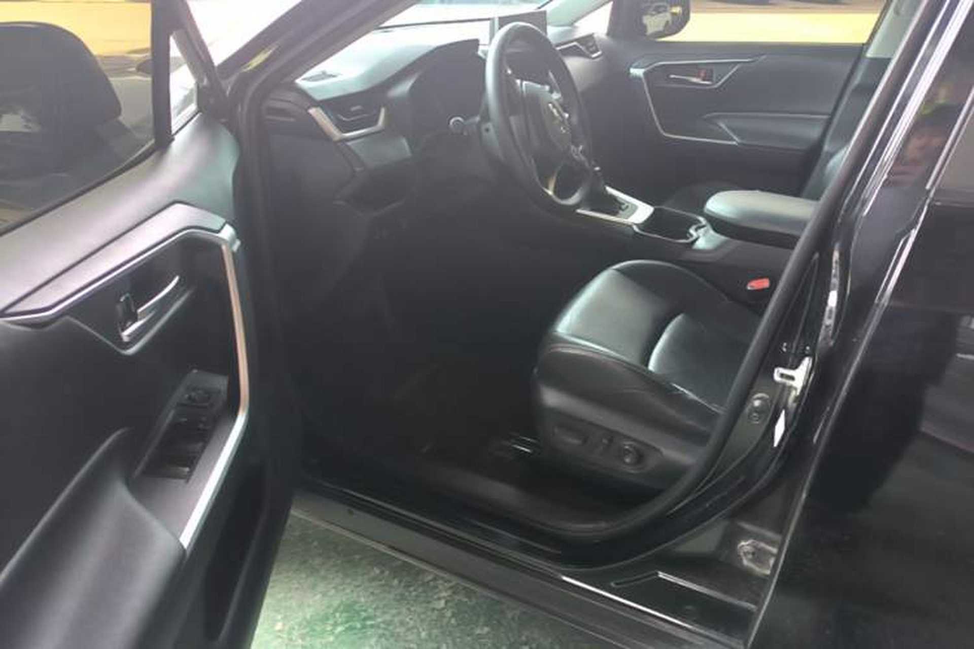 Used Toyota Wildlander 2020 2.0L CVT Two-Wheel Drive Luxury Edition Driver Seat
