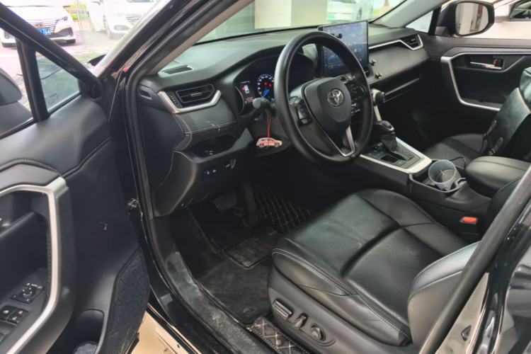 Used Toyota Wildlander 2020 Dual-Engine 2.5L E-CVT Two-Wheel Drive Prestige Edition Driver Seat