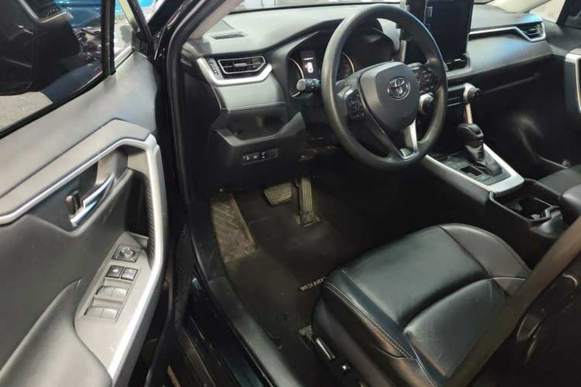 Used Toyota Wildlander 2020 Dual-Engine 2.5L E-CVT Two-Wheel Drive Luxury Edition Driver Seat